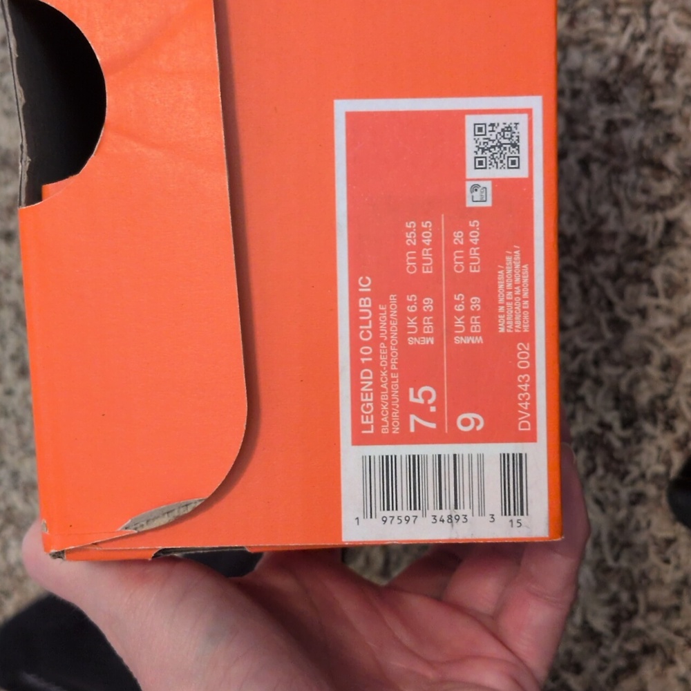 Nike Legend 10 Club IC Shoes - Picture 6 of 7
